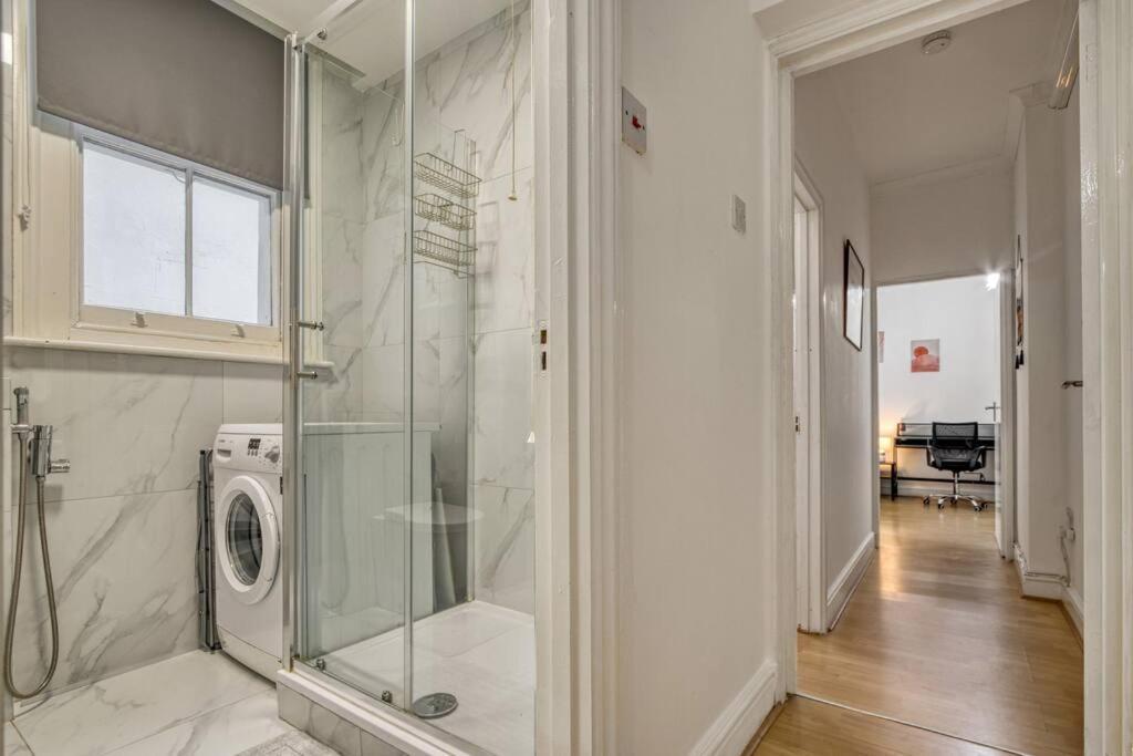 Cosy 2Br Retreat Near Paddington Station Leilighet London Eksteriør bilde