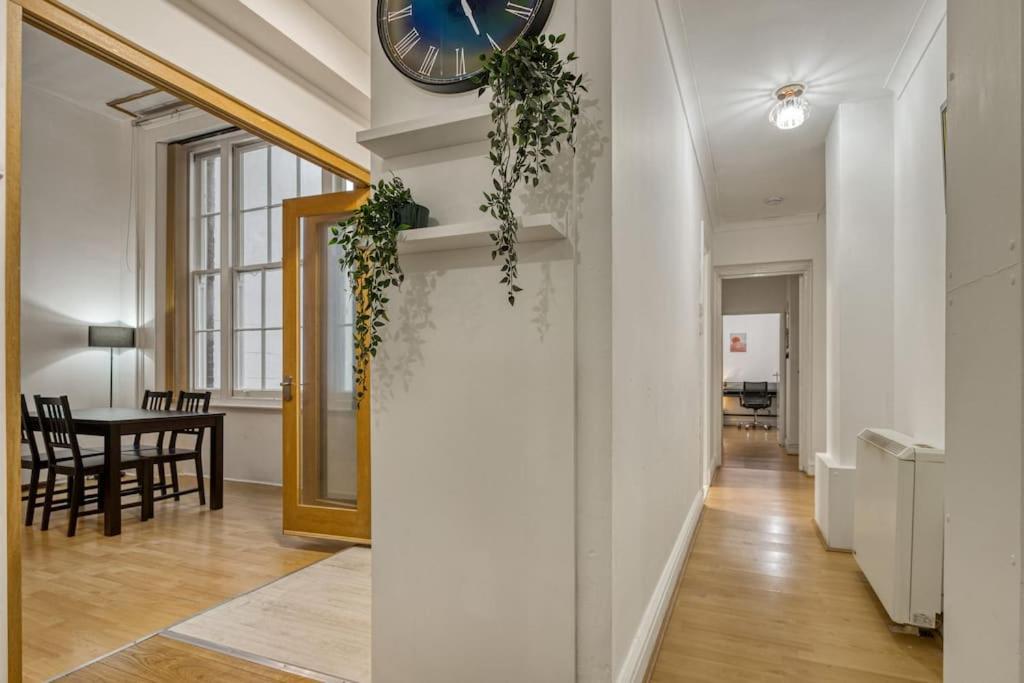 Cosy 2Br Retreat Near Paddington Station Leilighet London Eksteriør bilde
