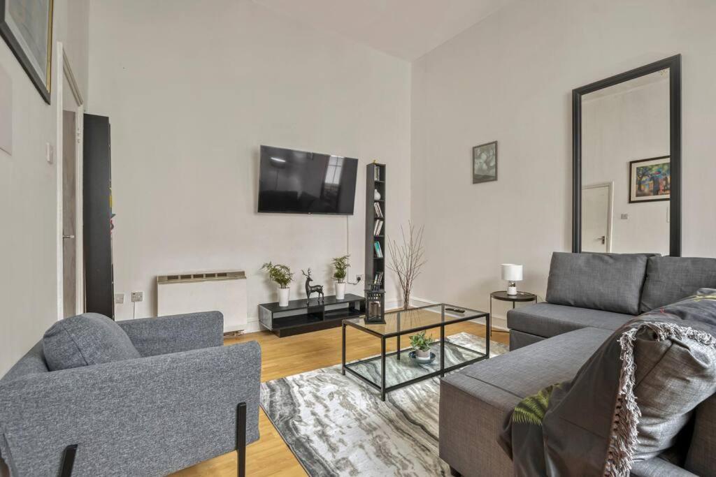 Cosy 2Br Retreat Near Paddington Station Leilighet London Eksteriør bilde