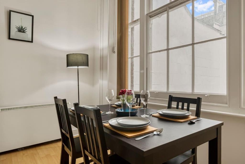 Cosy 2Br Retreat Near Paddington Station Leilighet London Eksteriør bilde